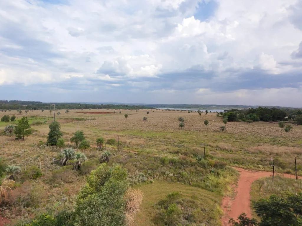 Excelente terreno lindante al barrio del lago