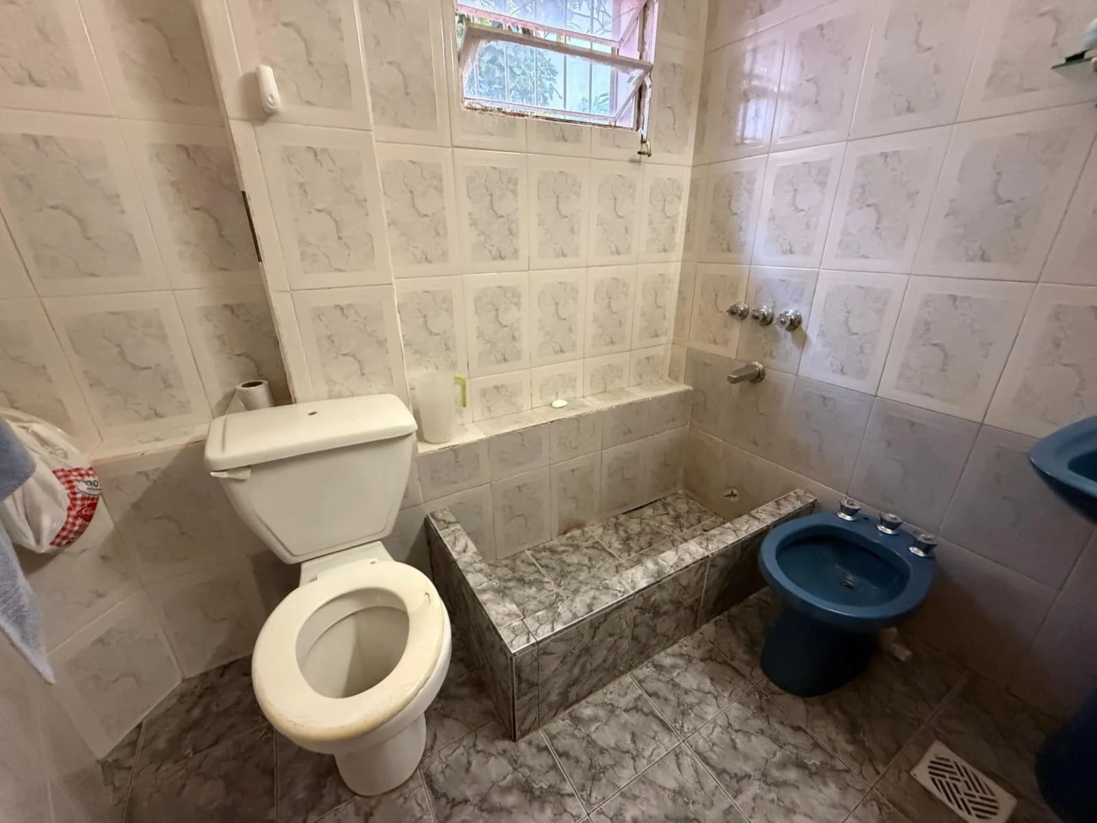 Casa en Venta calle Ivanoski, casi Roque González – BAJA DE VALOR!!