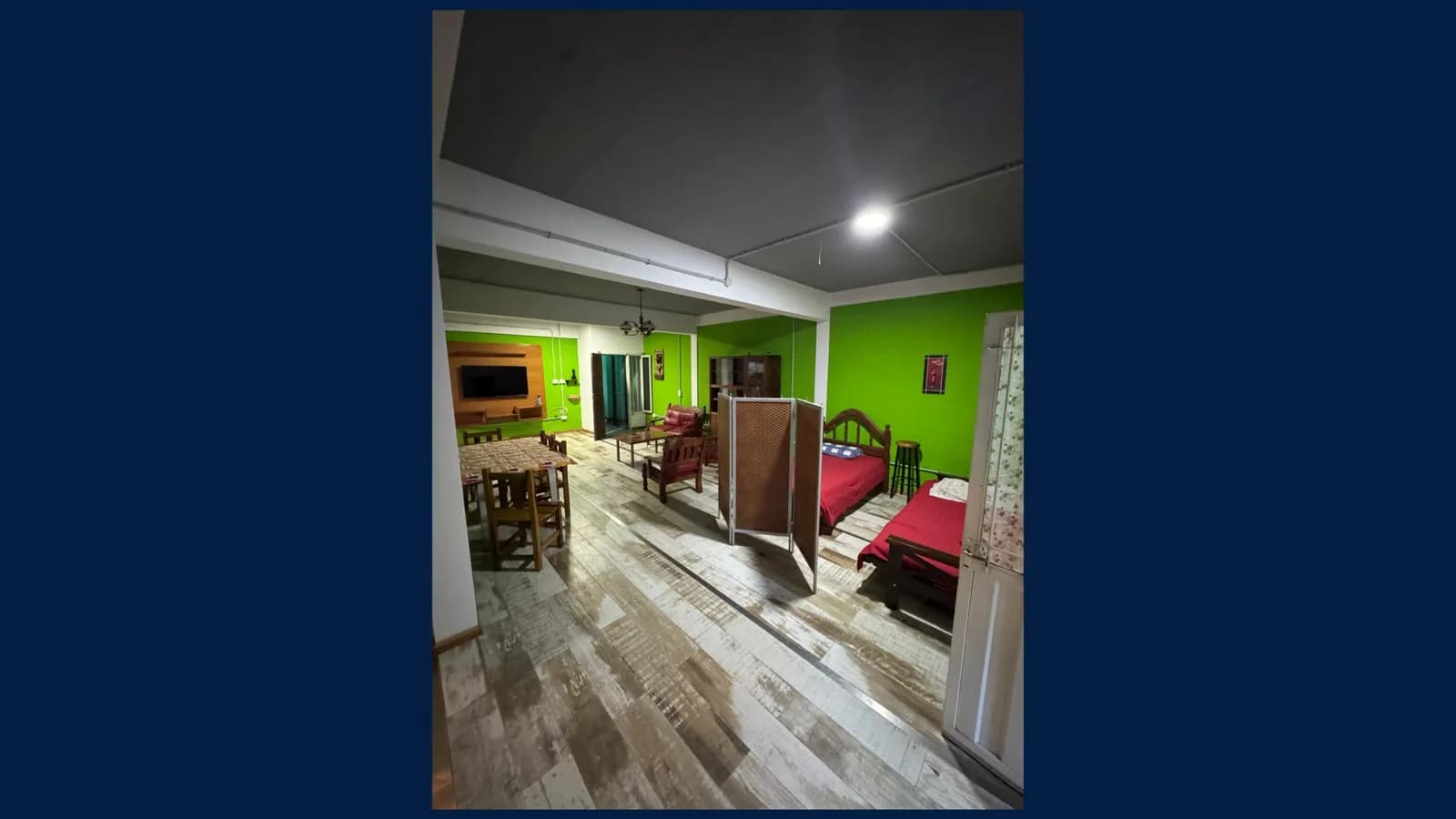 Casa en 2 Plantas y Local Comercial en VENTA