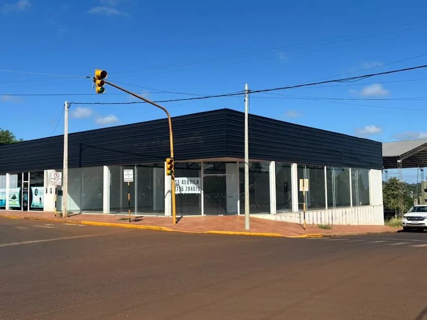 SE ALQUILA LOCAL COMERCIAL