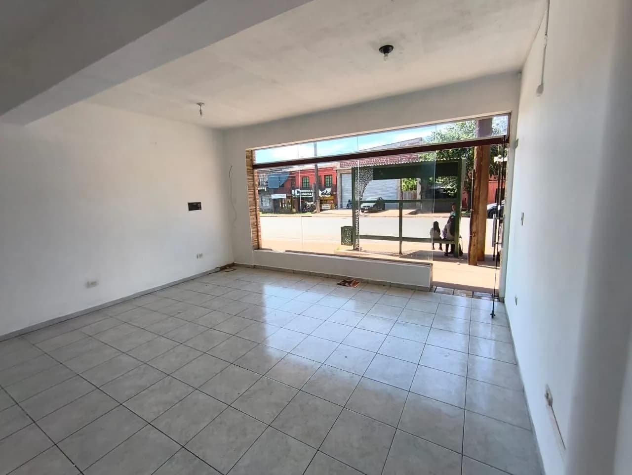 LOCAL COMERCIAL EN ALQUILER!!