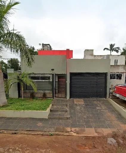 GRAN CASA MINIMALISTA, DE 3 DORMITORIOS!!!