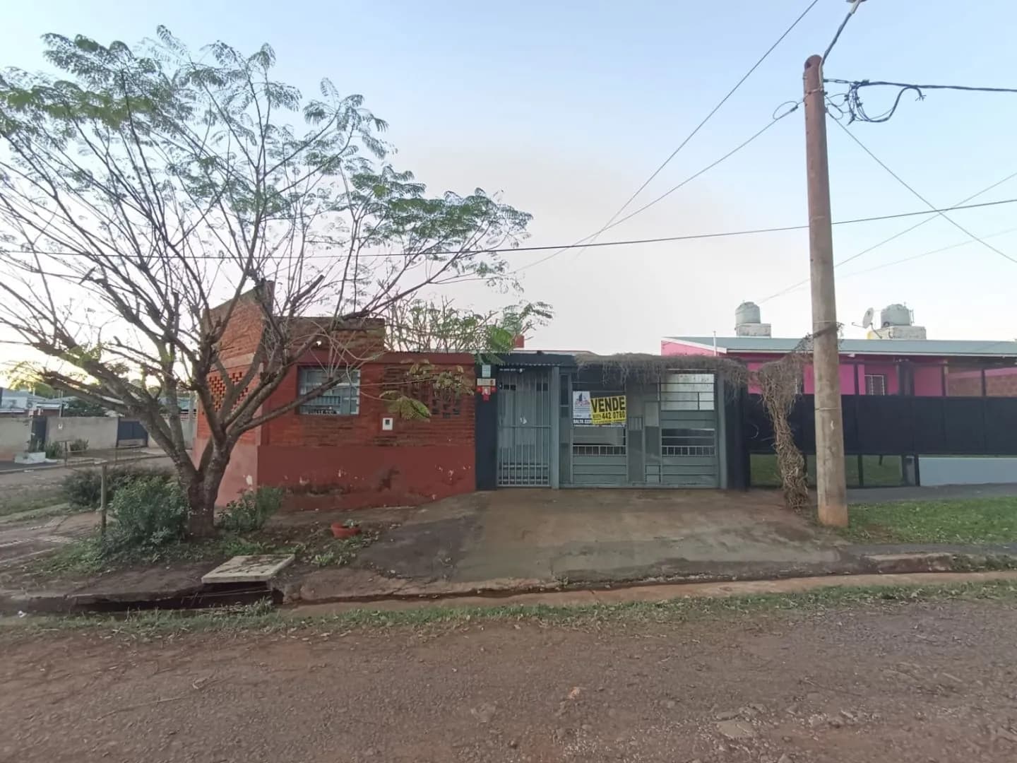 CASA EN VENTA, DE 3 DORMITORIOS Y 2 BAÑOS!!