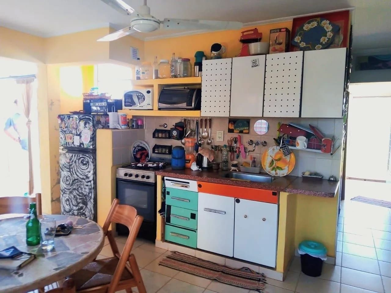 CASA EN VENTA, DE 3 DORMITORIOS Y 2 BAÑOS!!