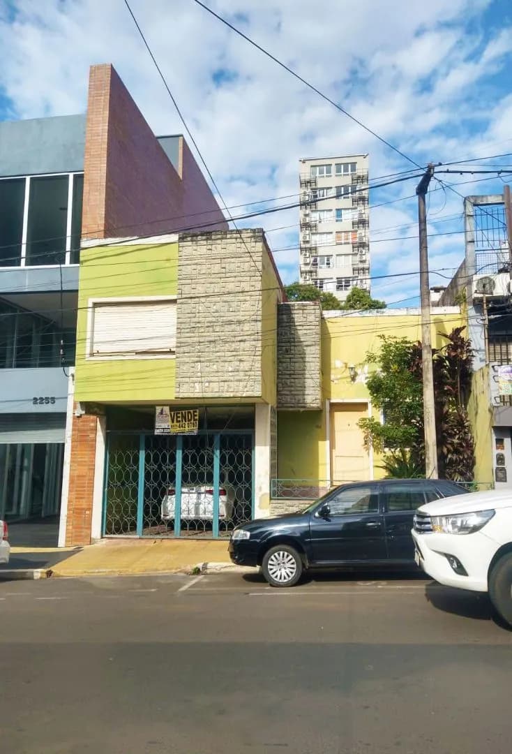 CASA DE 4 DORMITORIOS EN VENTA!!