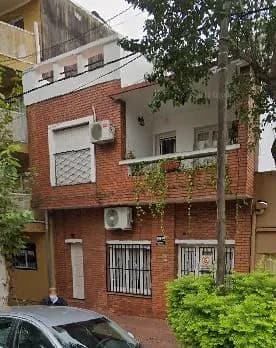 CASA EN VENTA DE 3 DORMITORIOS, ZONA CENTRO!!