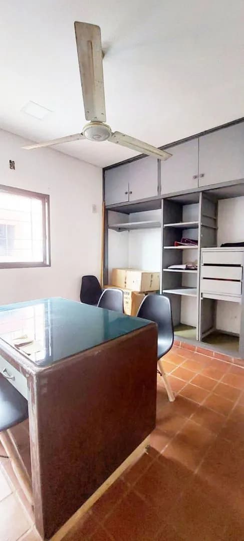 VENTA O ALQUILER CASA 3 DORM + OFICINAS + DEPTO 1 DORM
