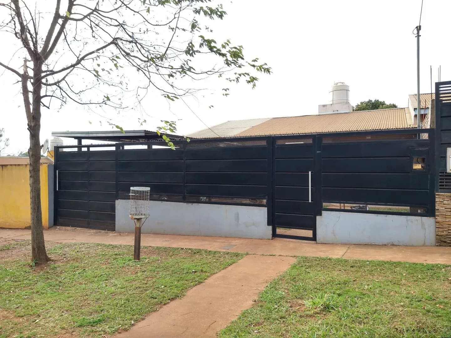 CASA DE 2 DORMITORIOS EN VENTA, APTO CREDITO.