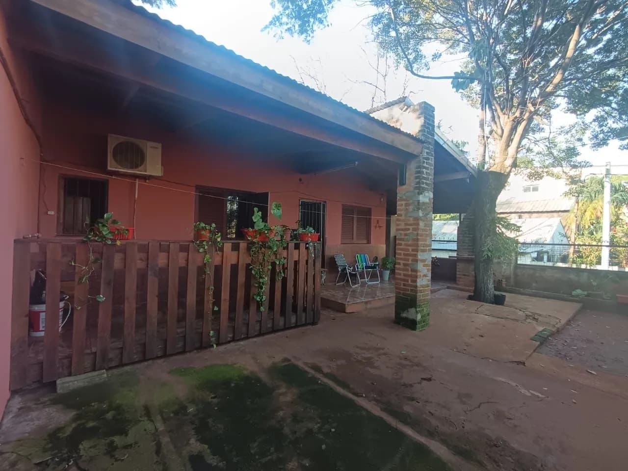 VENTA CASA 2 DORM, en ESQUINA, en Posadas