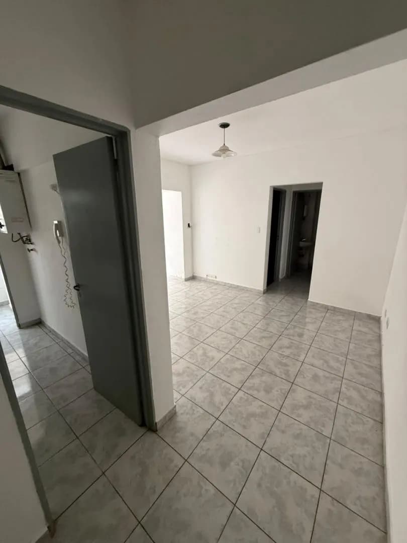 ALQUILER Departamento  1 Dorm., Ed. Alicura, en Posadas