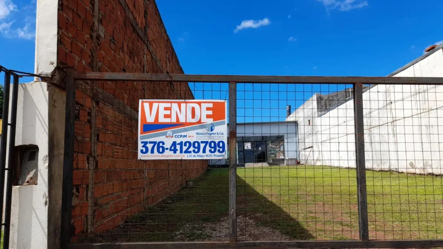 En venta sobre RN12 Amplio Lote con Local Comercial
