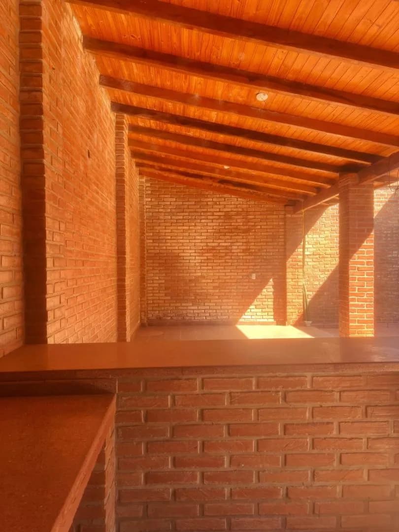 Casa en venta apta residencia, profesional y comercial