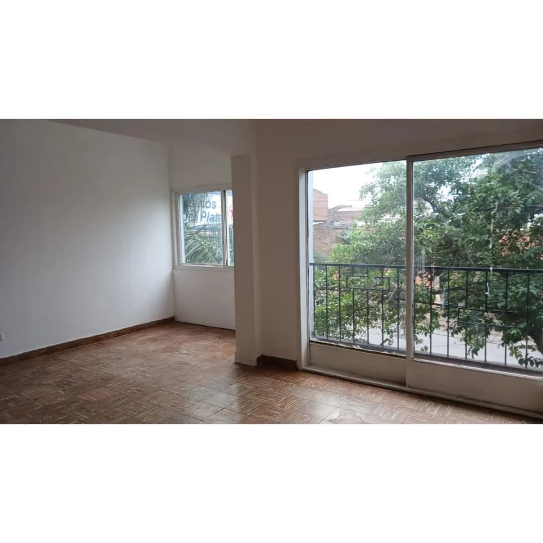 EN VENTA LOCAL COMERCIAL EN ESQUINA