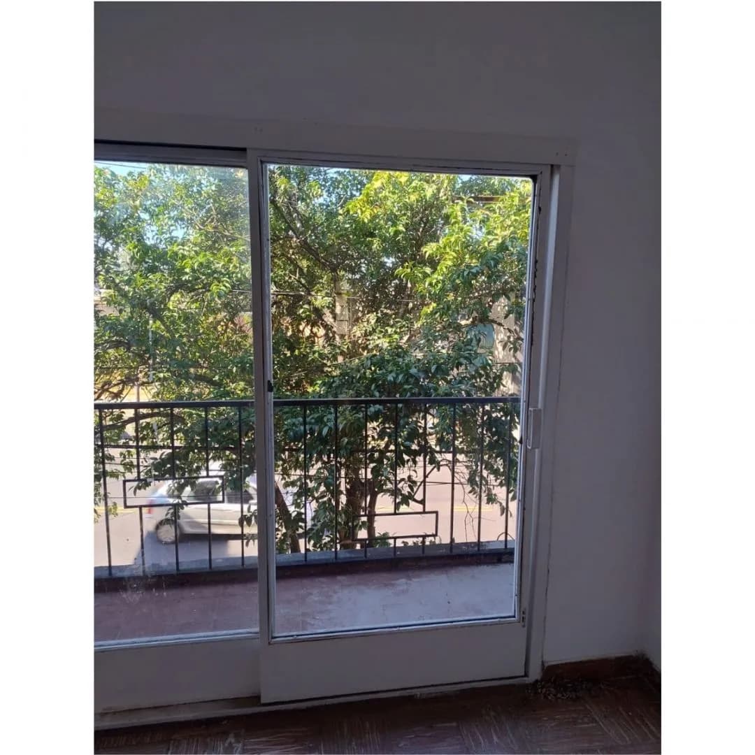 EN VENTA LOCAL COMERCIAL EN ESQUINA