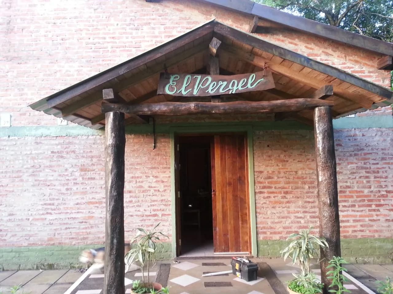 EN VENTA CASA CON AMPLIO TERRENO EN CANDELARIA, MISIONES