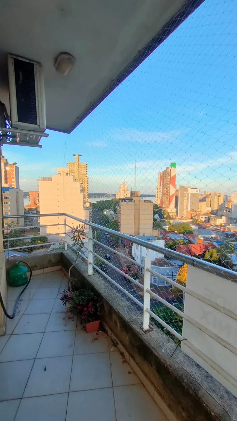 Balcón con vista a la ciudad