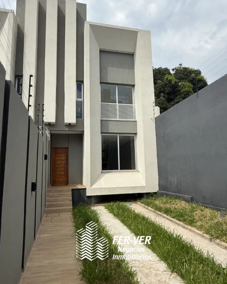 Dúplex en Venta. 3 Dormitorios. cercano al Centro. a Estrenar. Apto crédito hipotecario