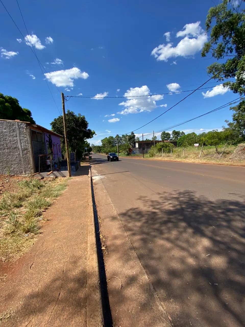 Propiedad sencilla sobre calle principal