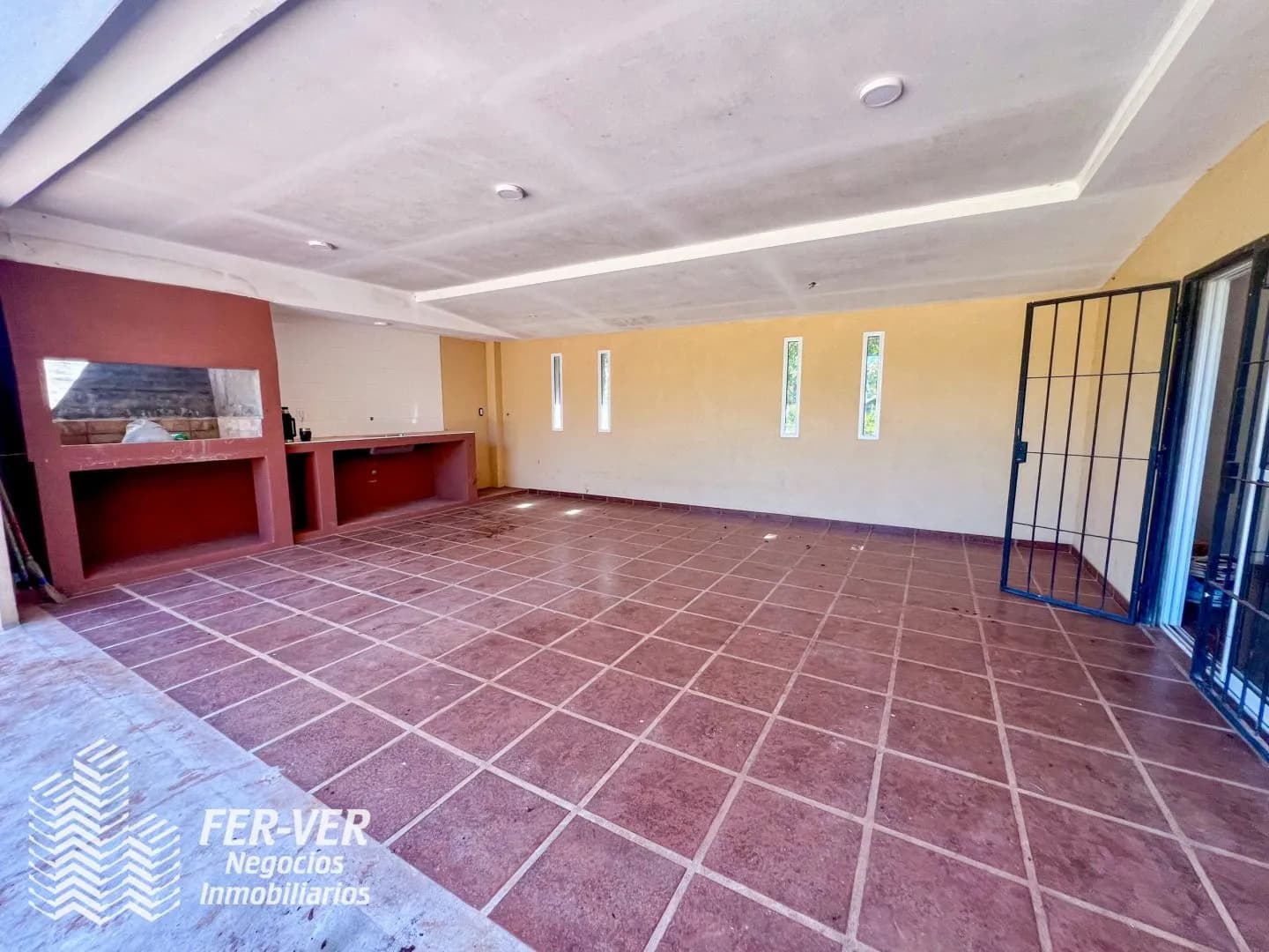 Venta Casa 5 amb. Bº Don Fernando. C. Sábato y Rita. Garupa