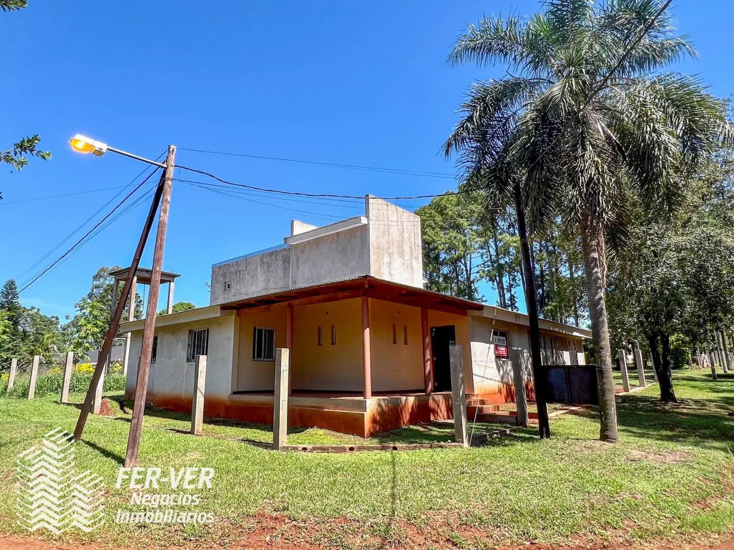 Venta Casa 5 amb. Bº Don Fernando. C. Sábato y Rita. Garupa