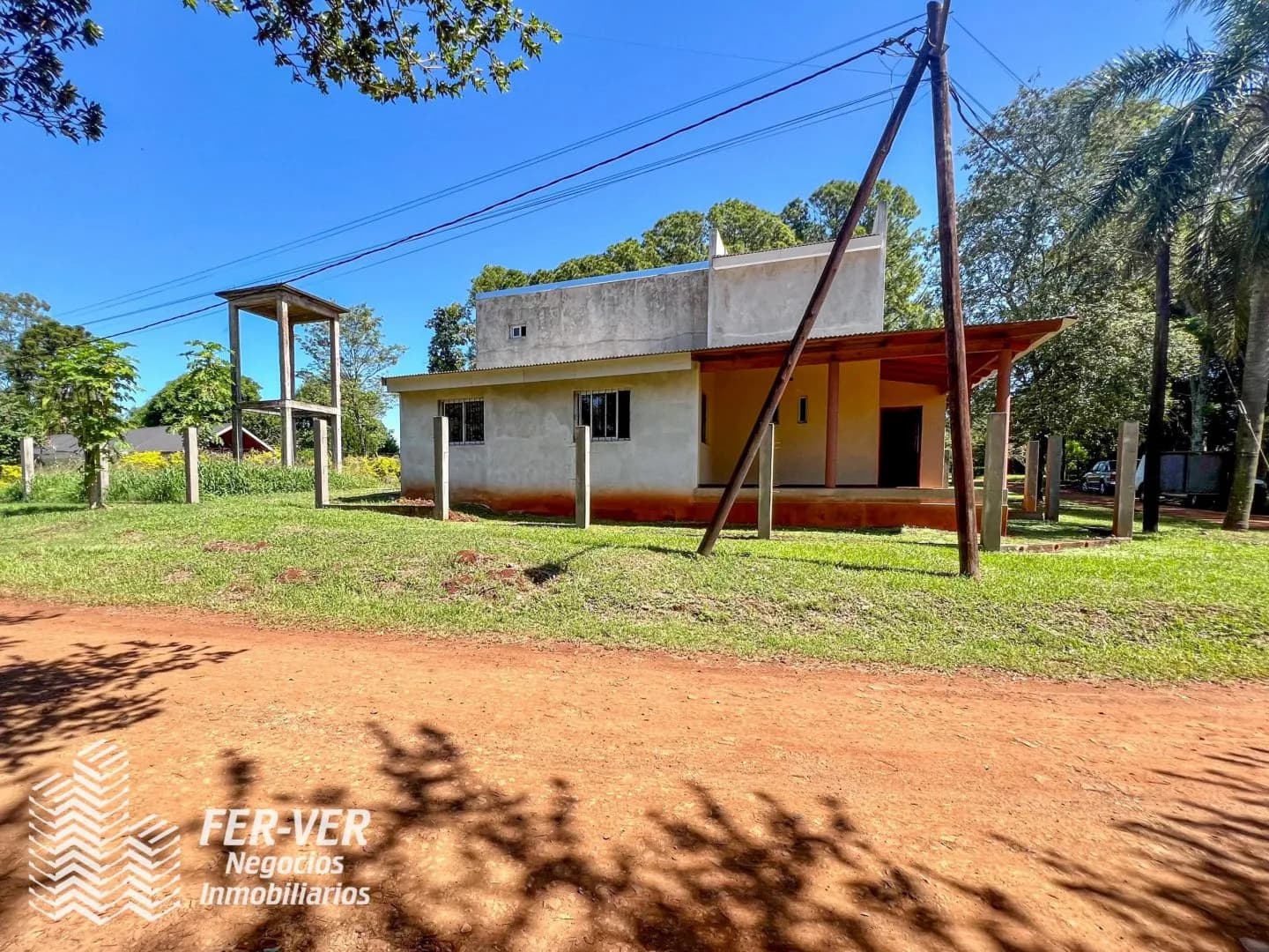 Venta Casa 5 amb. Bº Don Fernando. C. Sábato y Rita. Garupa