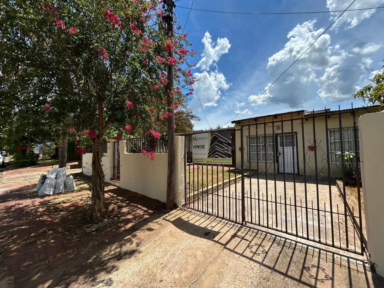 Casa en venta tres dormitorio Posadas centro