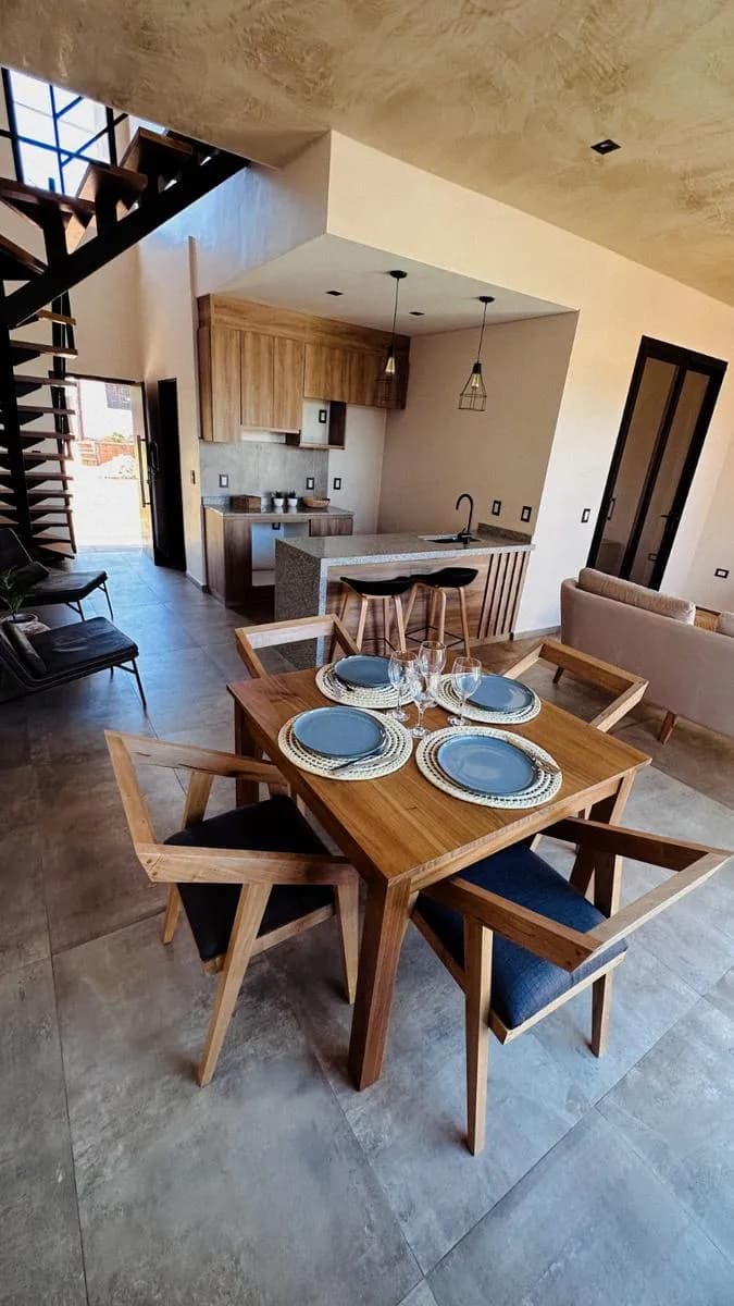 Departamento en venta tipo dúplex + lote Yvira Pita