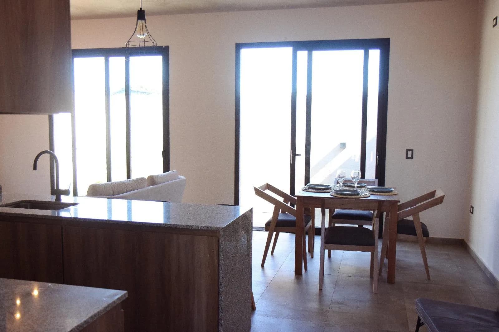 Departamento en venta tipo dúplex + lote Yvira Pita