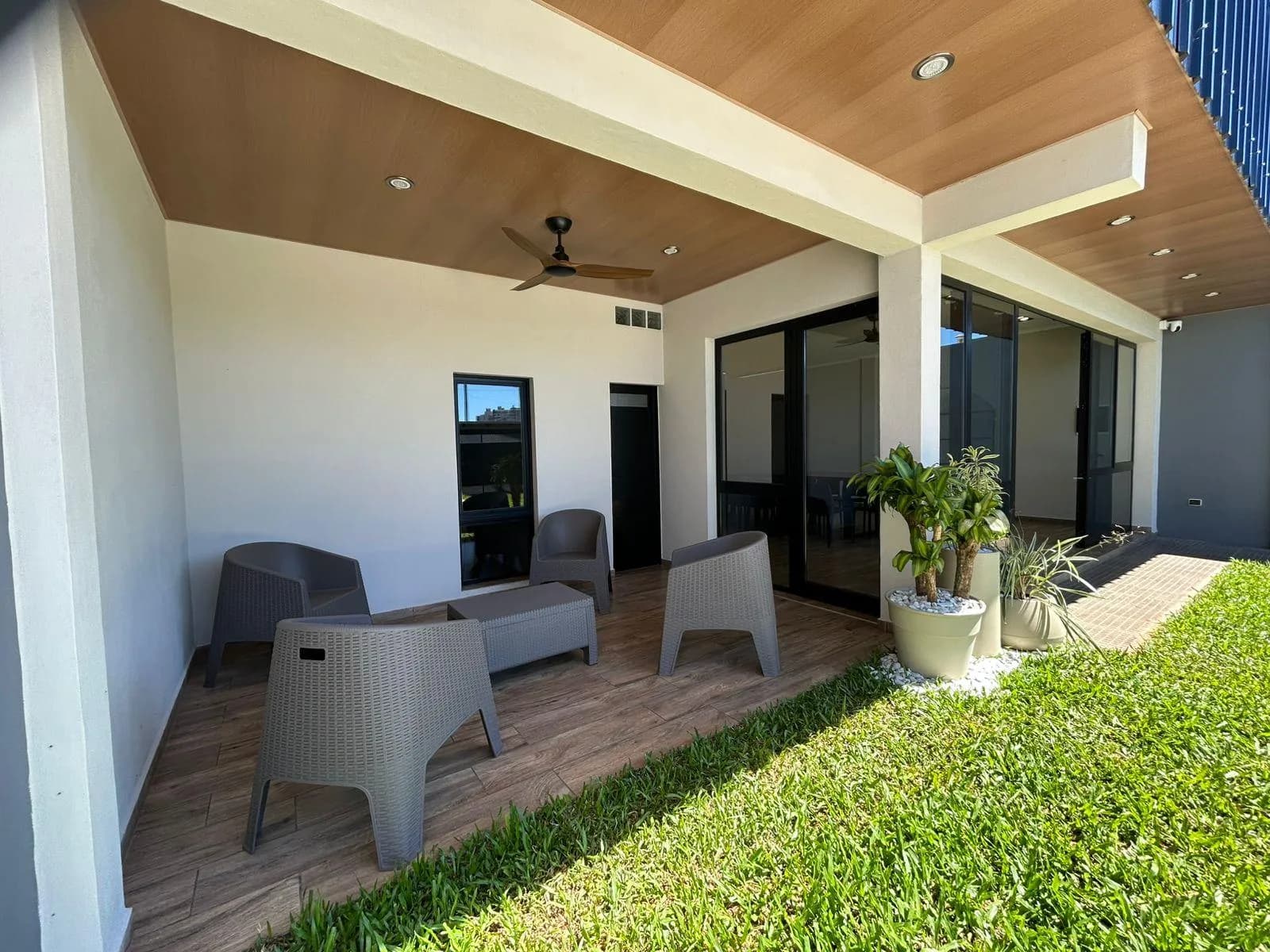 QUINTA C/ PILETA EN ALQUILER