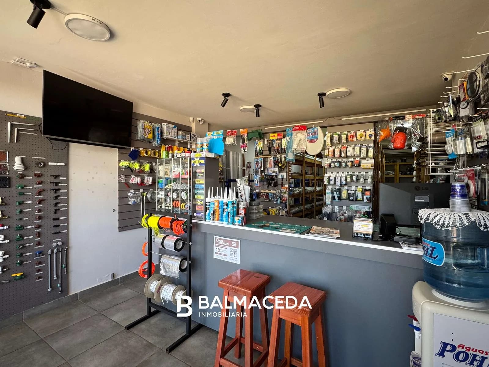 EN VENTA FONDO DE COMERCIO - FERRETERIA - ITAEMBE GUAZU