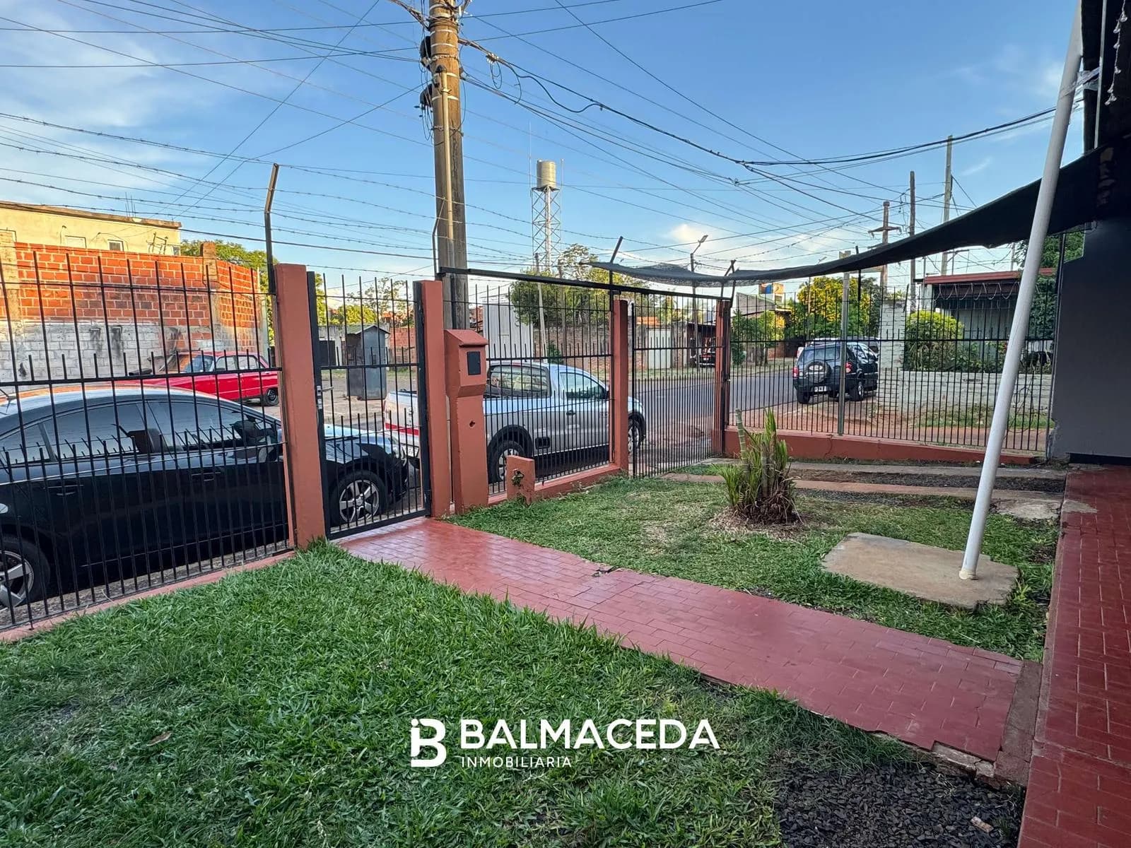 EXCELENTE CASA EN VENTA DE 3 DORMITORIOS - POSADAS MISIONES