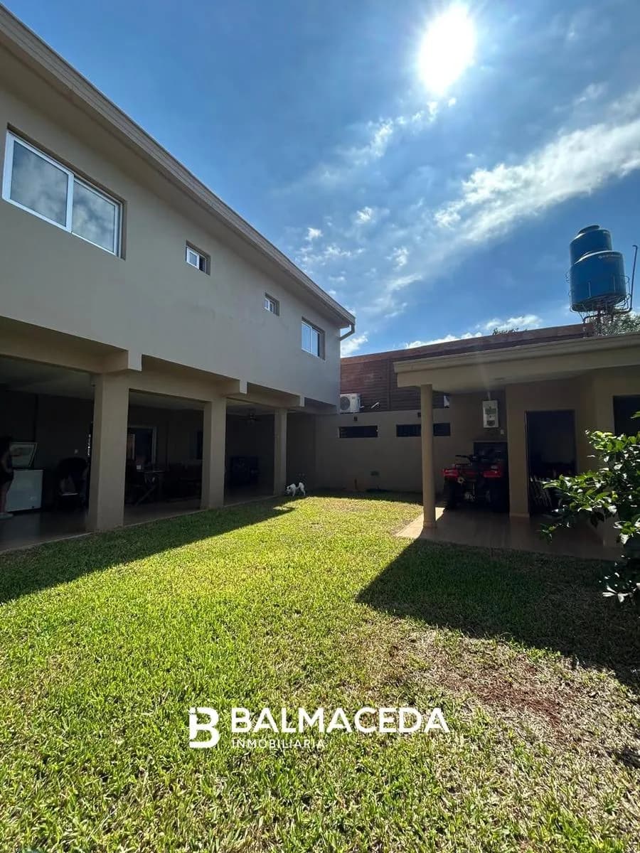 CASA DE 3 DORMITORIOS EN VENTA - RINCON SANTA MARIA