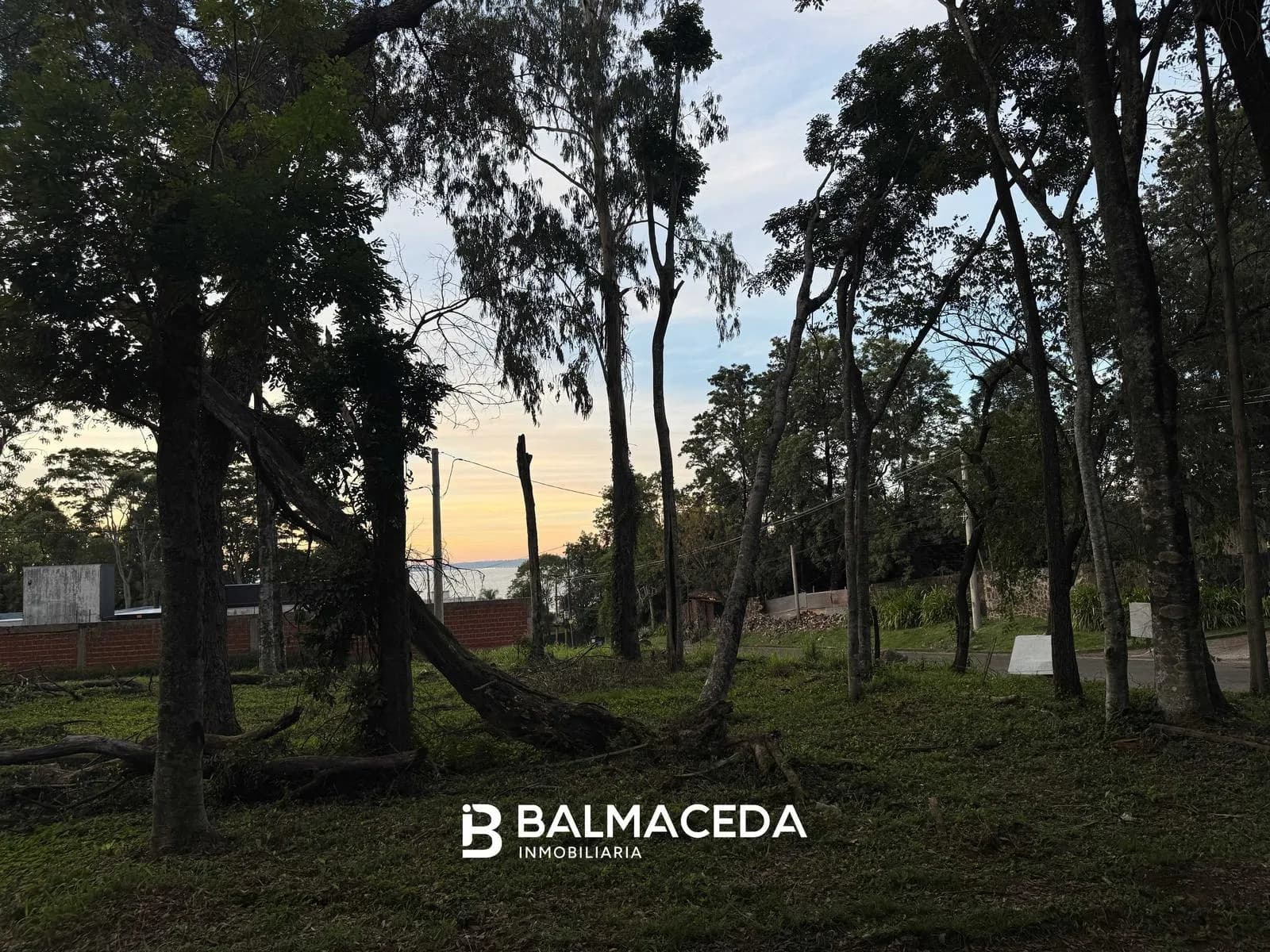 EXCLUSIVO LOTE EN VENTA - SOBRE AV. 115 CASI RIO