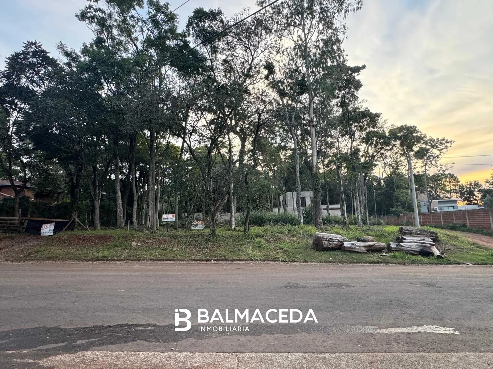 EXCLUSIVO LOTE EN VENTA - SOBRE AV. 115 CASI RIO