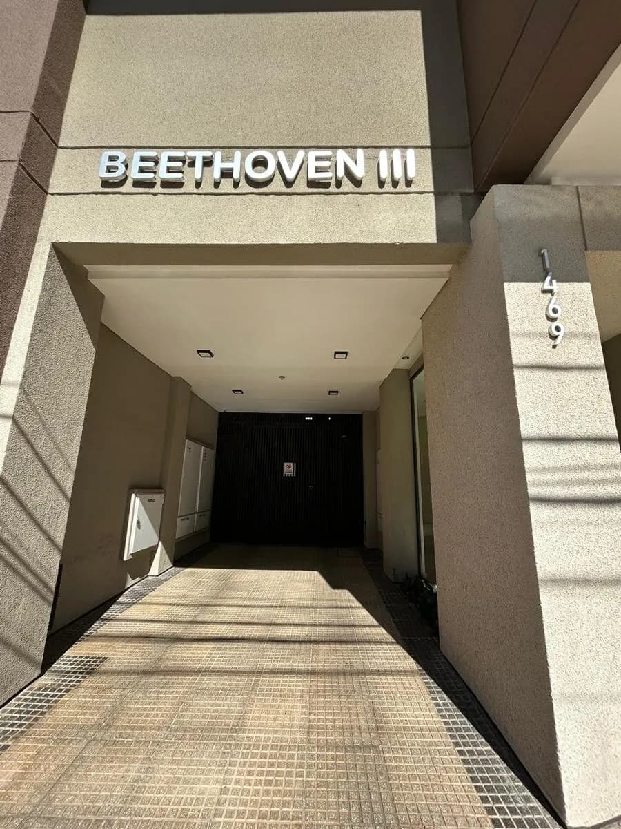 Departamento en venta tres ambientes con cochera, Posadas, centro