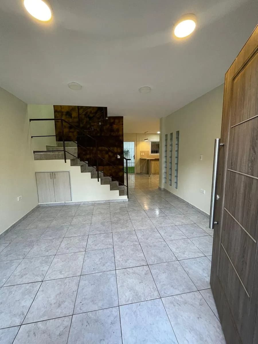 Duplex de 3 dormitorios en zona residencial