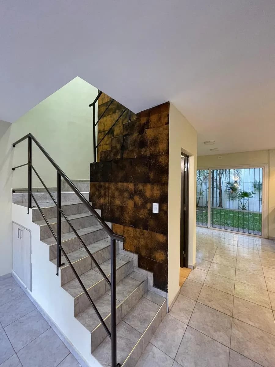 Duplex de 3 dormitorios en zona residencial