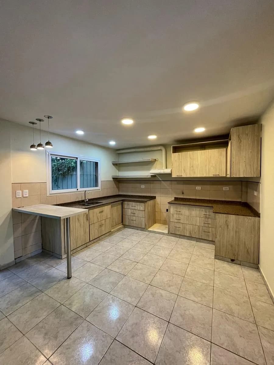 Duplex de 3 dormitorios en zona residencial
