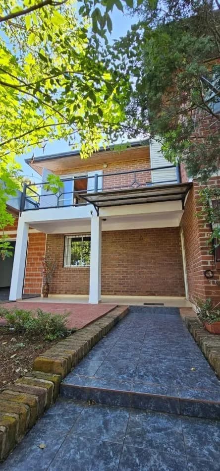 Casa de 3 dormitorios con pileta en Oberá