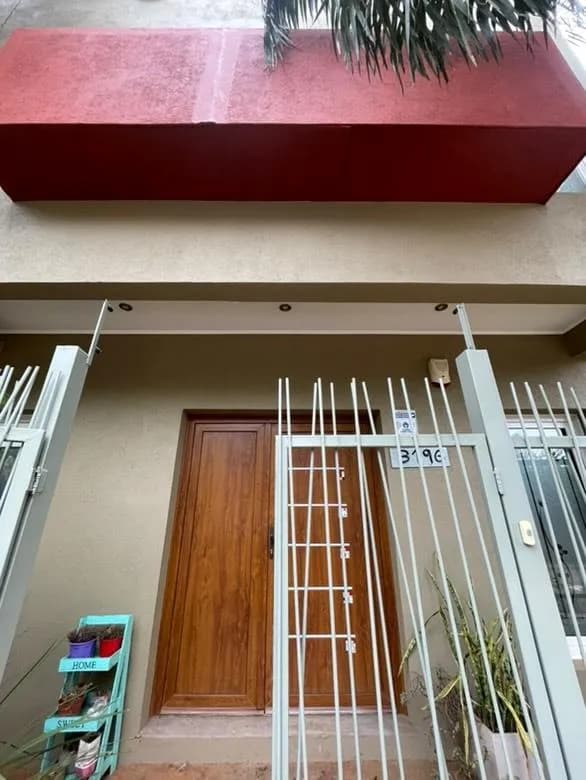 Duplex de 4 dormitorios en zona residencial
