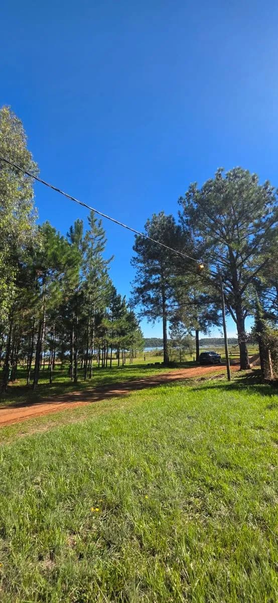 Terreno de 310m2 en Barrio del Lago