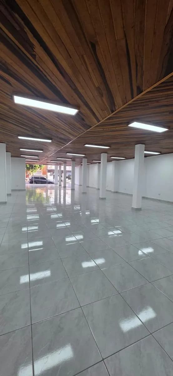 Local de 230 m2 en el centro de Oberá
