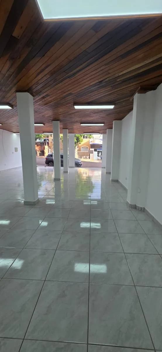 Local de 230 m2 en el centro de Oberá