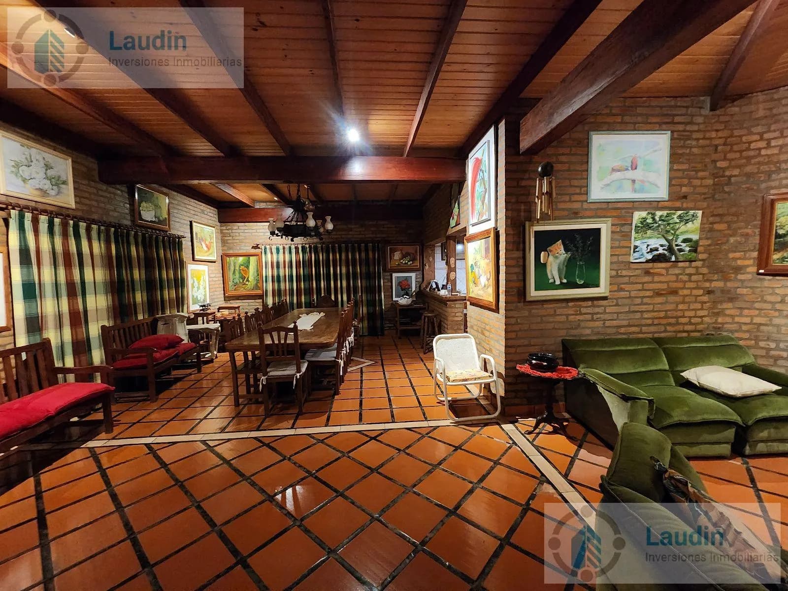 Exclusiva Casa Quinta en Venta -  Candelaria