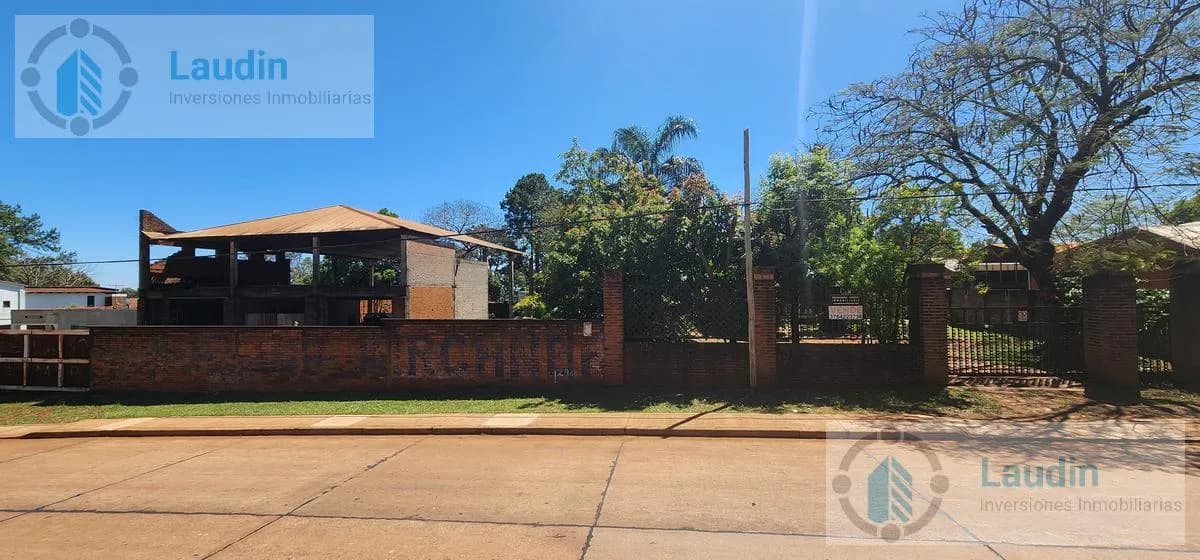 Se vende terreno sobre colectora R12 altura Mercado Central