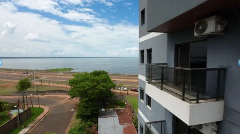 Departamento con vista al río