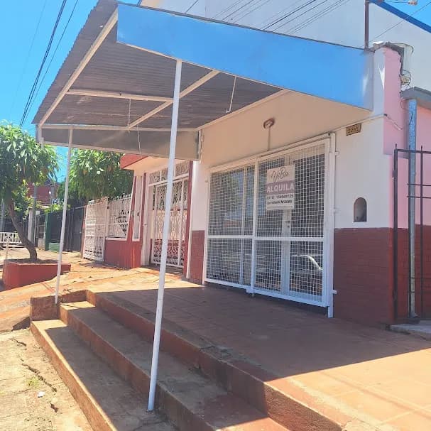 Fachada de local comercial en alquiler