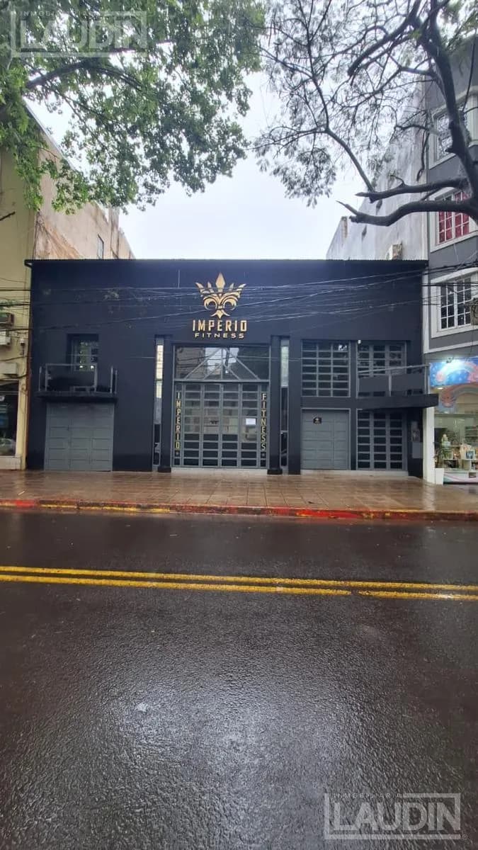 Local comercial  en  Venta sobre Calle Rivadavia