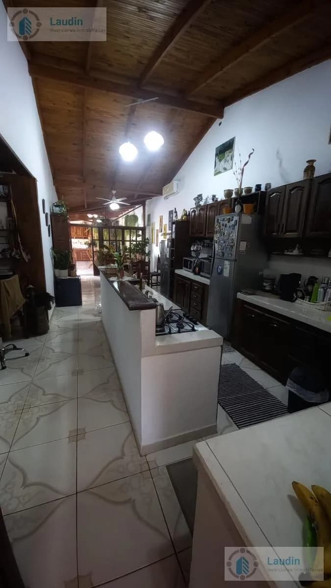 Casa en Barrio Santa Helena sobre Taruma