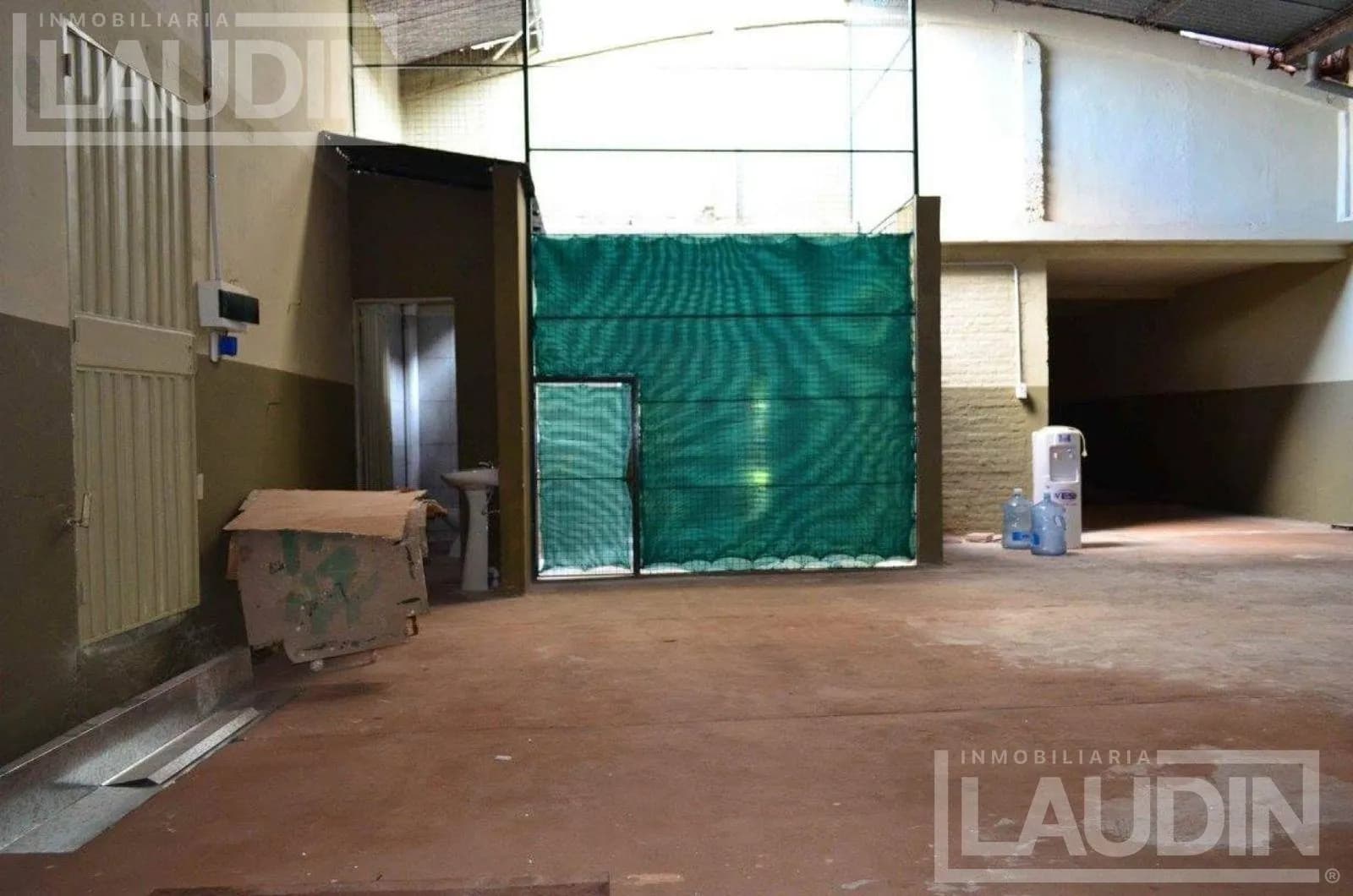 Se Vende Casa a Reciclar para Inversión y Desarrollo